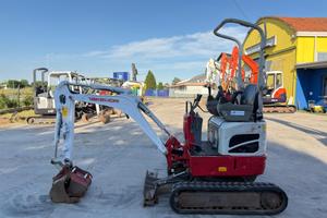 Mini escavatore TAKEUCHI TB210R