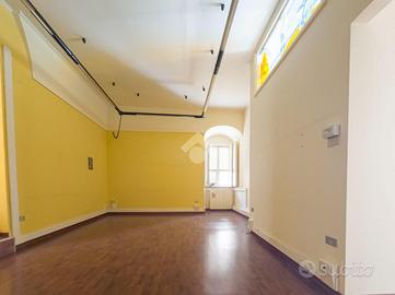 4 LOCALI A MANFREDONIA