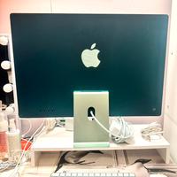 Apple iMAC  24” verde con tastiera e mouse
