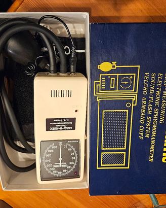 sfigmomanometro elettronico per pressione vintage