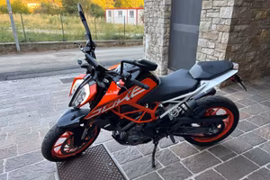 Duke KTM, 390cc, 2020