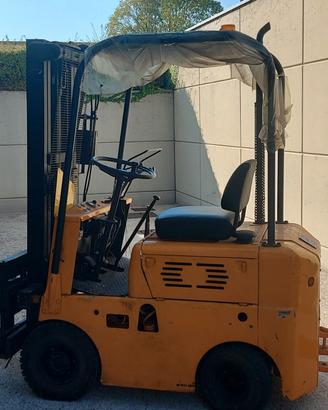 CARRELLO ELEVATORE OM DM15