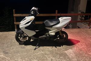 Yamaha aerox 50
