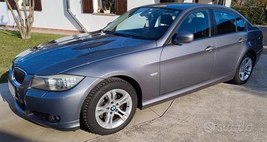 BMW 320 Serie 3 E90 Berlina 320d Attiva