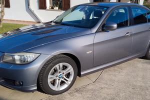 BMW 320 Serie 3 E90 Berlina 320d Attiva