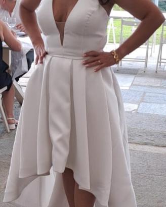 Abito da sposa asimmetrico 
