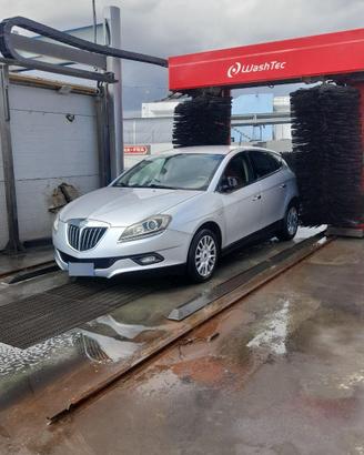Lancia delta 1.6 multijet