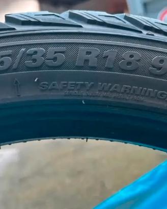 Gomme auto