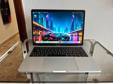 APPLE MACBOOK PRO I5 16GB DI RAM DISPLAY 2560X1600