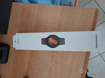 Smartwatch Samsung Galaxy Watch 7 pari al nuovo