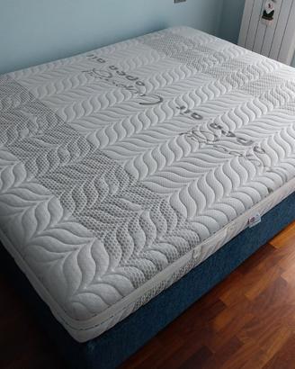 Contenitore Letto e Materasso a molle con memory