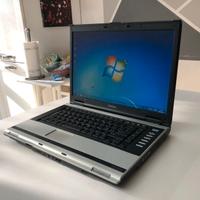 Notebook Toshiba Core Duo 2 Gb ram win 7 Office