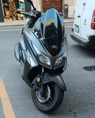 cupolino Kymco xtown 300