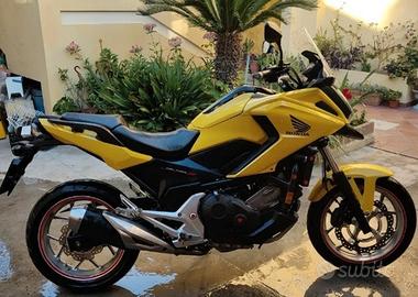 Honda NC X ABS TRAVEL EDITION 745CC