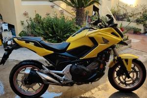 Honda NC X ABS TRAVEL EDITION 745CC