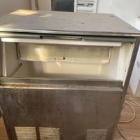 Fabbricatrice di ghiaccio modello B90AS