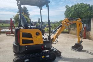 Miniescavatore Yuchai mod. U18 giro sagoma