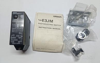 Interruttore Sensore Fotoelettrico Omron E3JM-R4M4