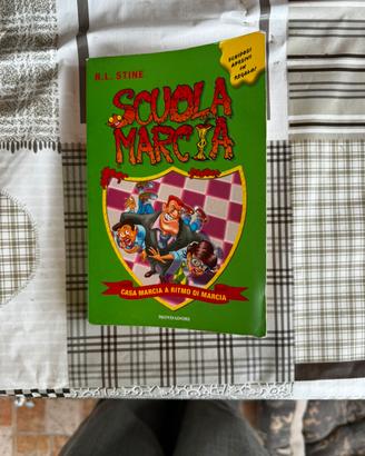scuola marcia di R.L stine
