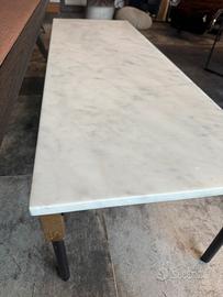 Tavolinetto in marmo designe Match di Arflex