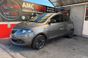 Lancia Ypsilon 1.0 FireFly 5 porte S&S Hybrid Gold