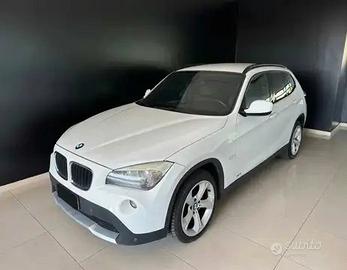 Si vende la machina