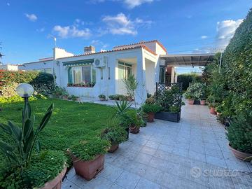 Villa o villino Siracusa [Cod. rif 3284488VRG]