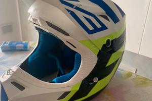 Casco fox v3