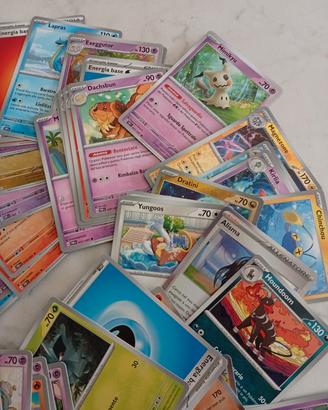 70 carte Pokemon 