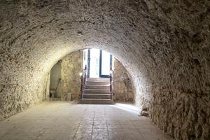 Via Sassari locale artigianale con bagno