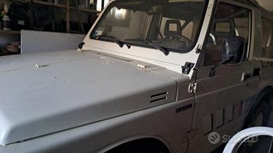 LAND ROVER SANTANA SUZUKI  3J 410 CON CARRELLO