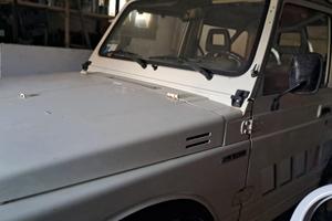 LAND ROVER SANTANA SUZUKI  3J 410 CON CARRELLO