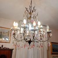 Lampada artigianale a sospensione.