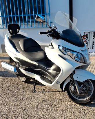 Suzuki Burgman 400