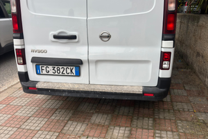 Furgone Nissan nv300