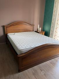 Camera da letto in legno massello