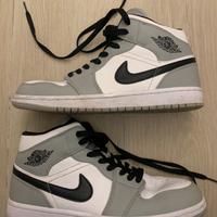 Jordan 1 Mid