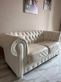 Divano Chesterfield