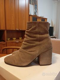 Stivali scamosciati donna n. 37 – colore tortora