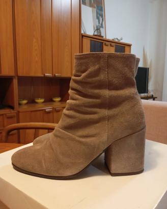 Stivali scamosciati donna n. 37 – colore tortora