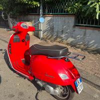 Piaggio Vespa 300 gts