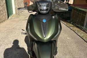 Piaggio Beverly 300 ABS-ASR Deep Black - 2024