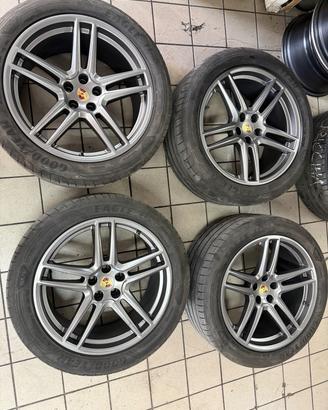 Cerchi originali Porsche macan 20