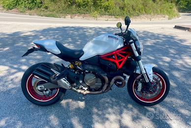 Ducati Monster 821 2014