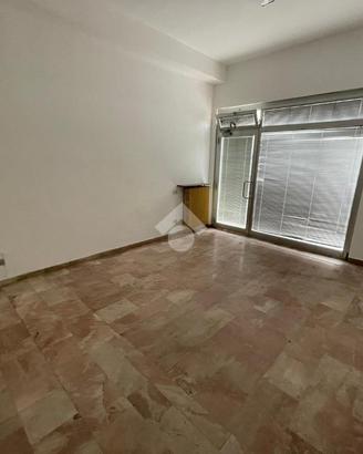 NEGOZIO A TELGATE