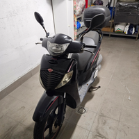 Honda SH 150i buone condizioni+ accessori