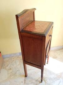 Comodino primi del 900