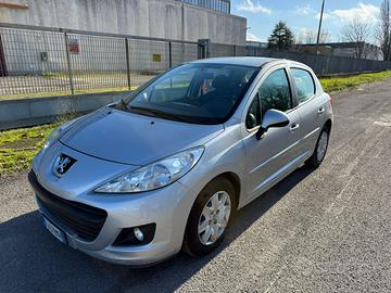 Peugeot 207 metano neopatentati