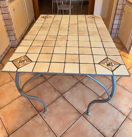 Tavolo  ferro battuto 80*115 con Sedie 