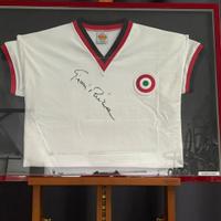Maglia sportiva autografata